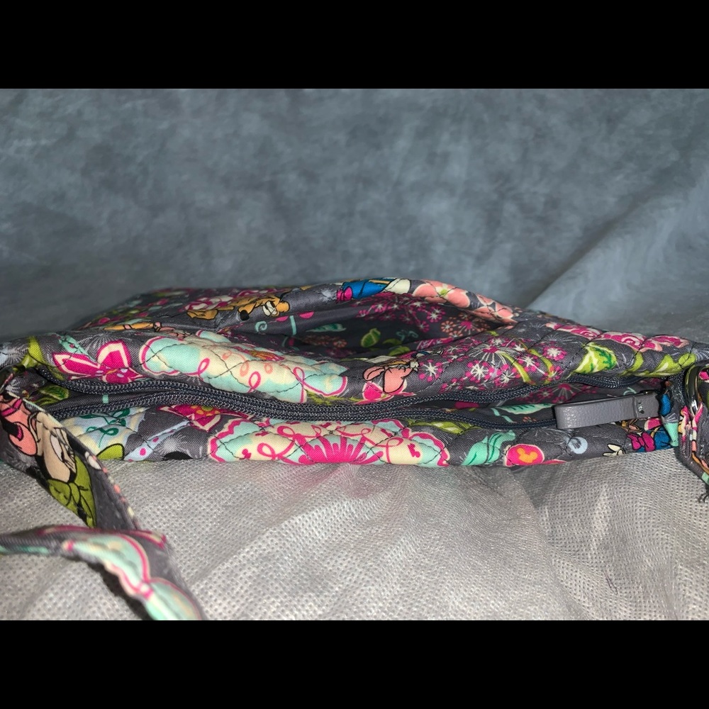 NWT Vera Bradley Disney Iconic Triple Zip Hipster - Picture 4 of 8
